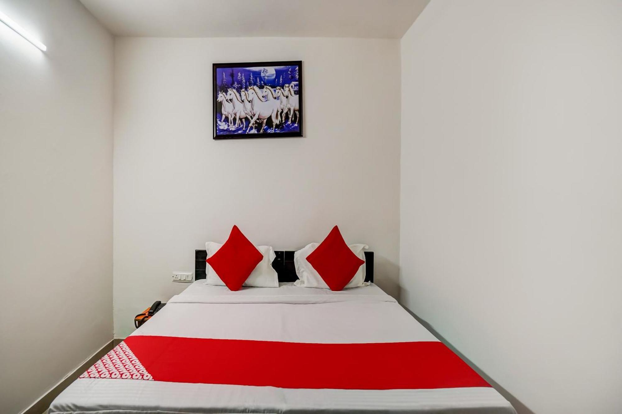 Hotel O Pubg Residency Nuova Delhi Esterno foto