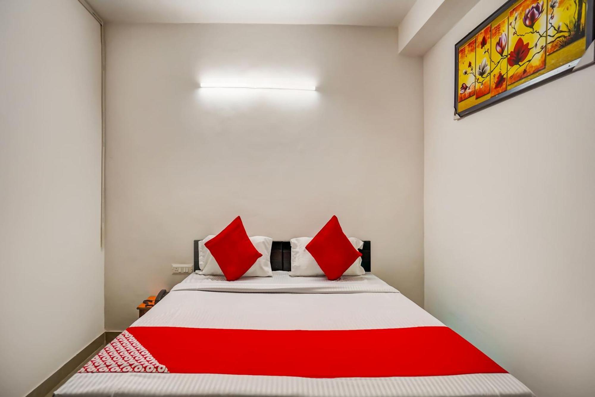 Hotel O Pubg Residency Nuova Delhi Esterno foto