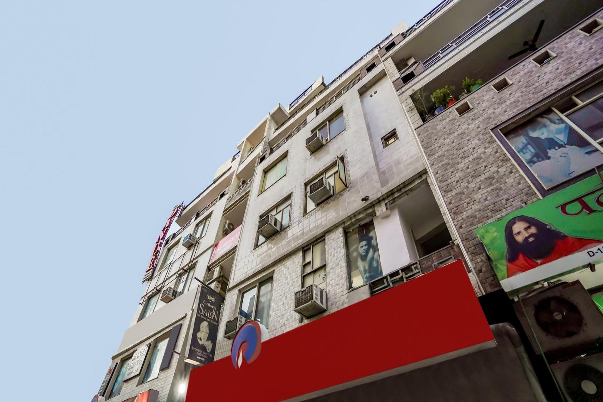 Hotel O Pubg Residency Nuova Delhi Esterno foto