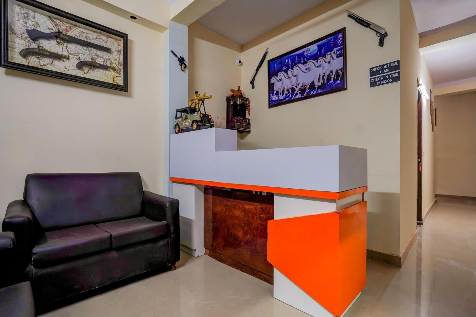 Hotel O Pubg Residency Nuova Delhi Esterno foto