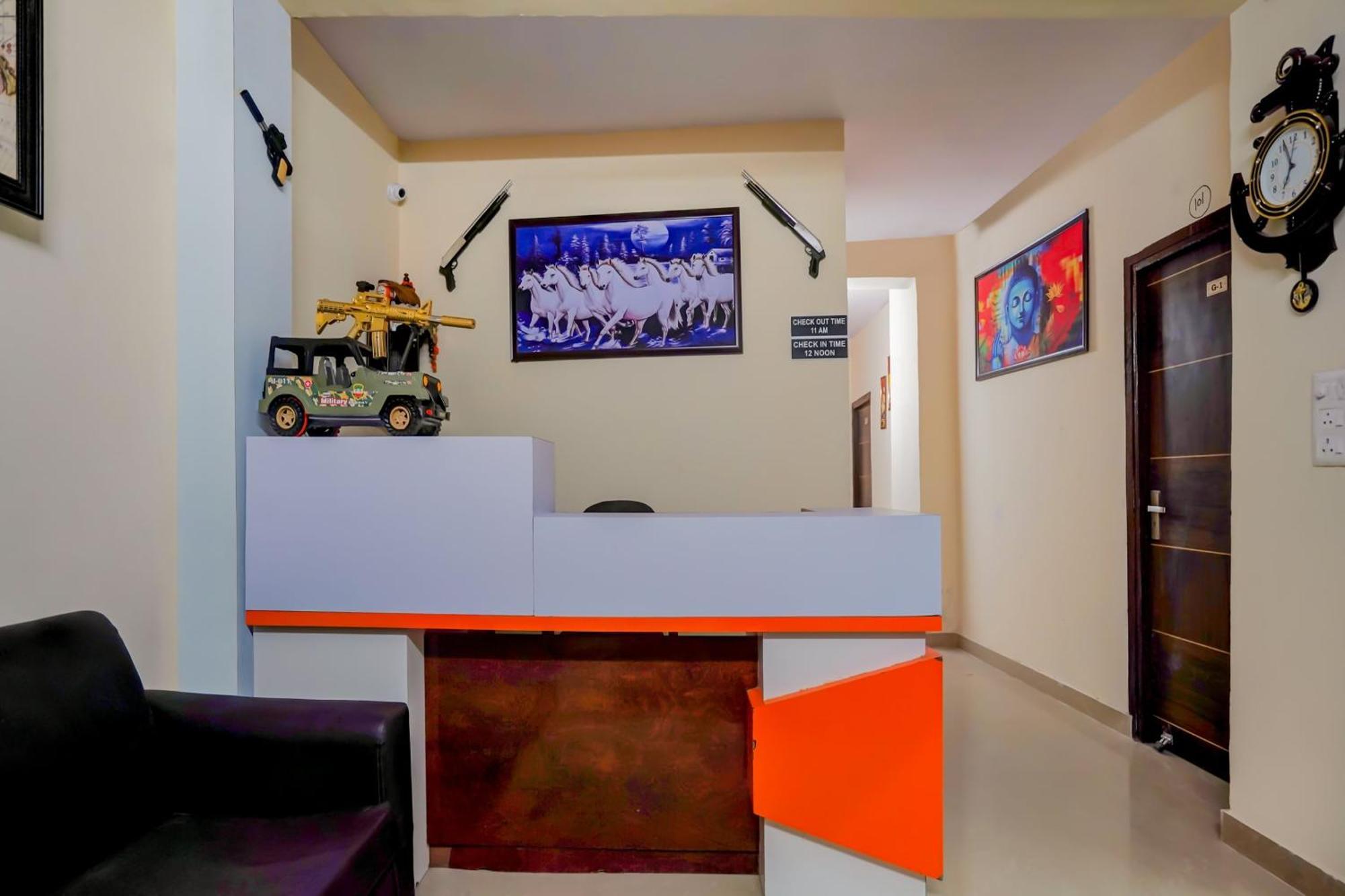 Hotel O Pubg Residency Nuova Delhi Esterno foto