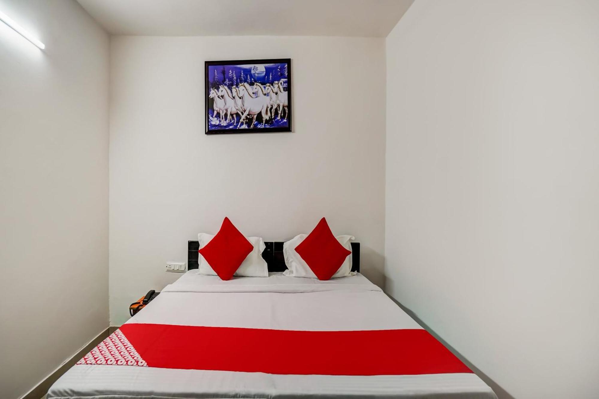 Hotel O Pubg Residency Nuova Delhi Esterno foto